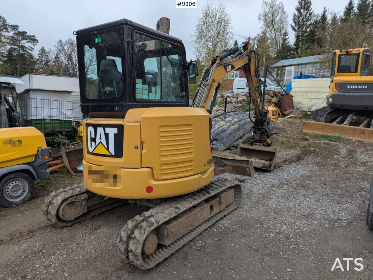 Mini excavator Cat 303.5E CR with tiltrotator and attachments (See Video) - Miniekskavaator: pilt 3 Mini excavator Cat 303.5E CR with tiltrotator and attachments (See Video) - Miniekskavaator: pilt 3