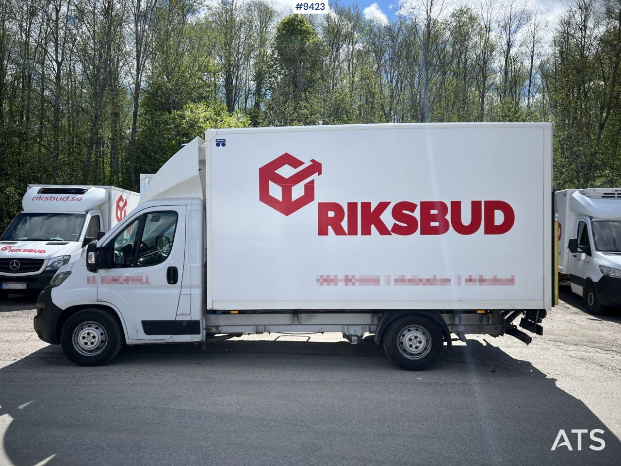 PEUGOT BOXER Box Truck with refrigeration unit and Tail Lift - Kasti veoauto: pilt 4 PEUGOT BOXER Box Truck with refrigeration unit and Tail Lift - Kasti veoauto: pilt 4