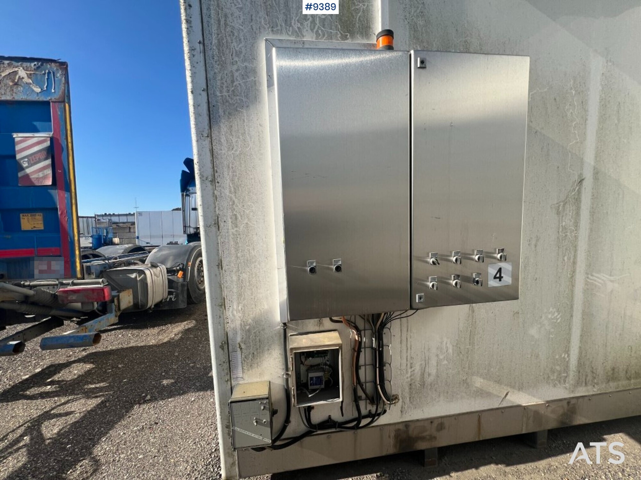Refrigerated trailer box - Lagab - 6ton - Külmiku vahetuskorpus: pilt 3 Refrigerated trailer box - Lagab - 6ton - Külmiku vahetuskorpus: pilt 3