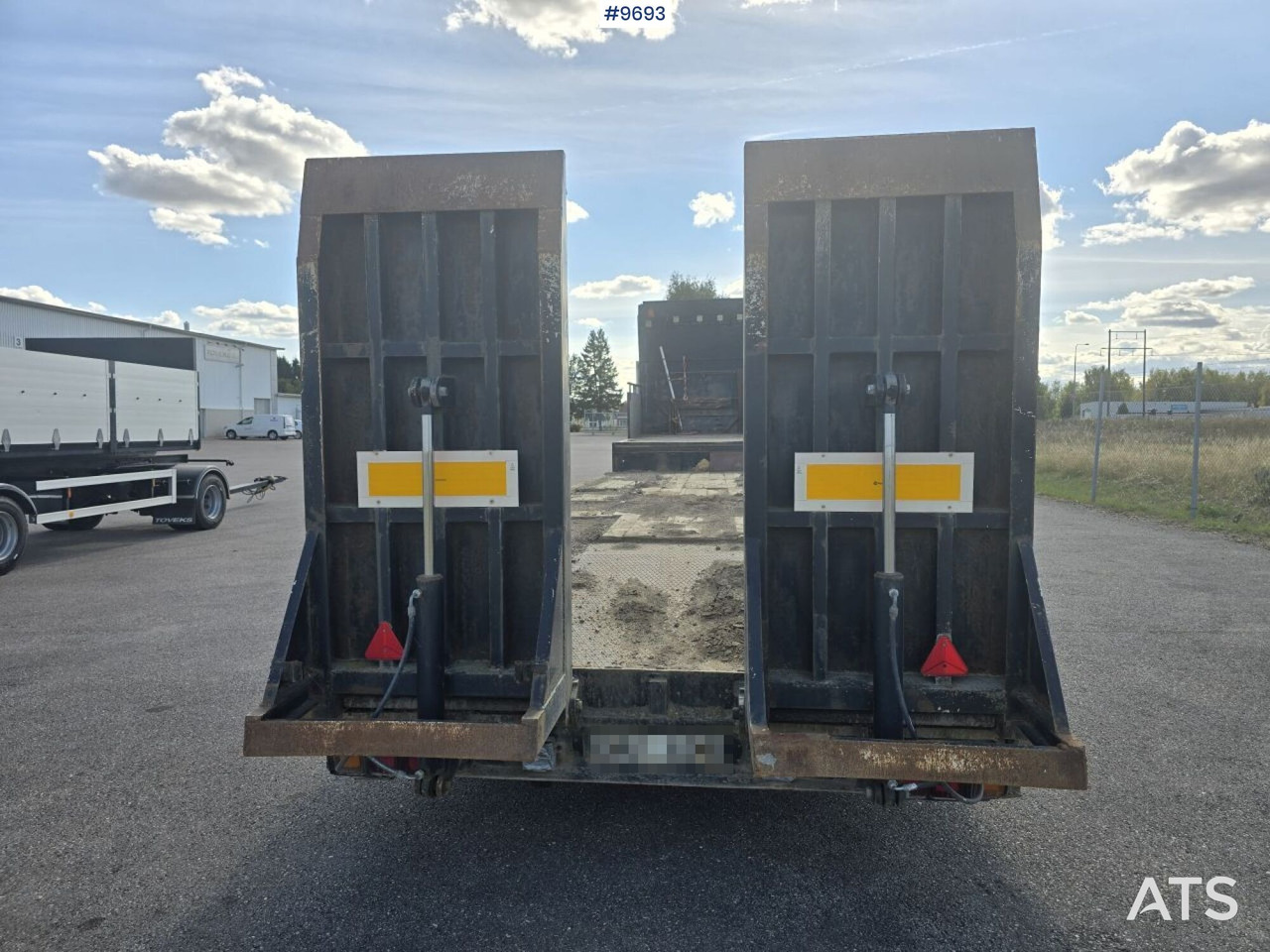 Scania dragbil med maskintrailer liising Scania dragbil med maskintrailer: pilt 10