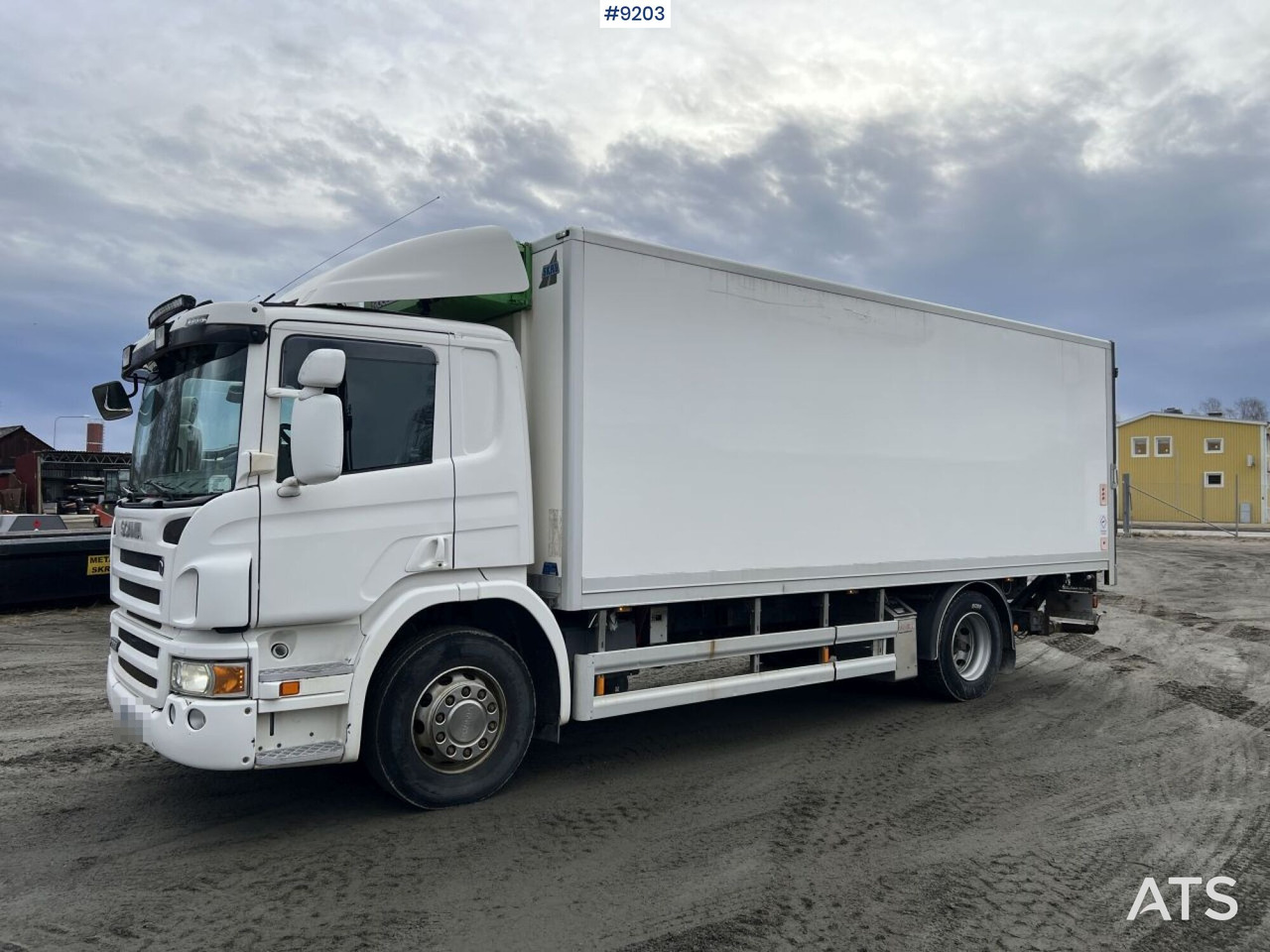 Scania P280 Box Truck with tailgate lift (VIDEO) - Kasti veoauto: pilt 1 Scania P280 Box Truck with tailgate lift (VIDEO) - Kasti veoauto: pilt 1