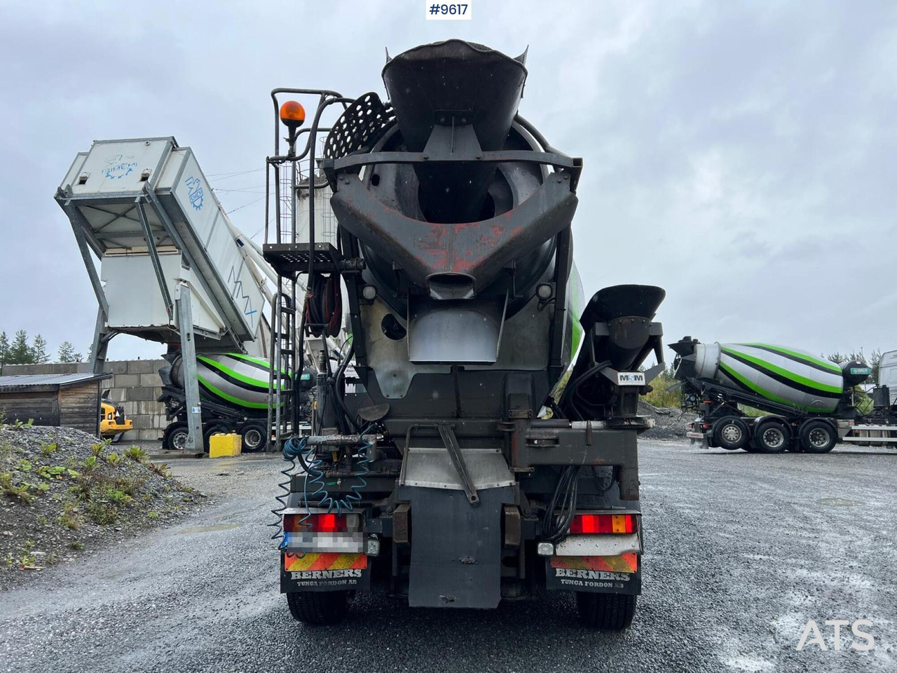 Scania R124 tridem with LAXO quick release / Concrete truck - Autobetoonisegisti: pilt 4 Scania R124 tridem with LAXO quick release / Concrete truck - Autobetoonisegisti: pilt 4