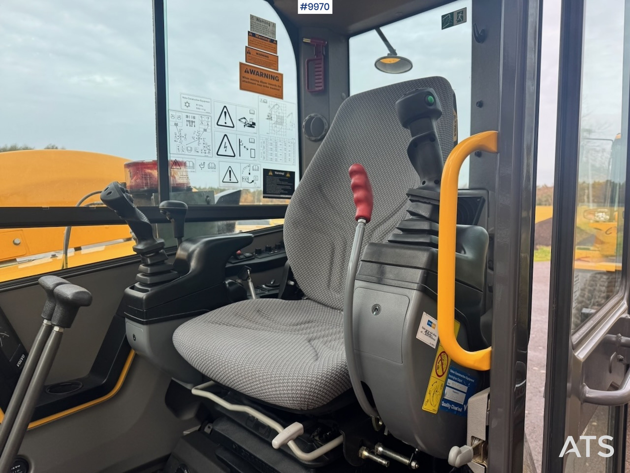 Volvo ECR88D crawler excavator with rotor tilt, 3 buckets, and ripper. 910 hours! - Lintekskavaator: pilt 5 Volvo ECR88D crawler excavator with rotor tilt, 3 buckets, and ripper. 910 hours! - Lintekskavaator: pilt 5