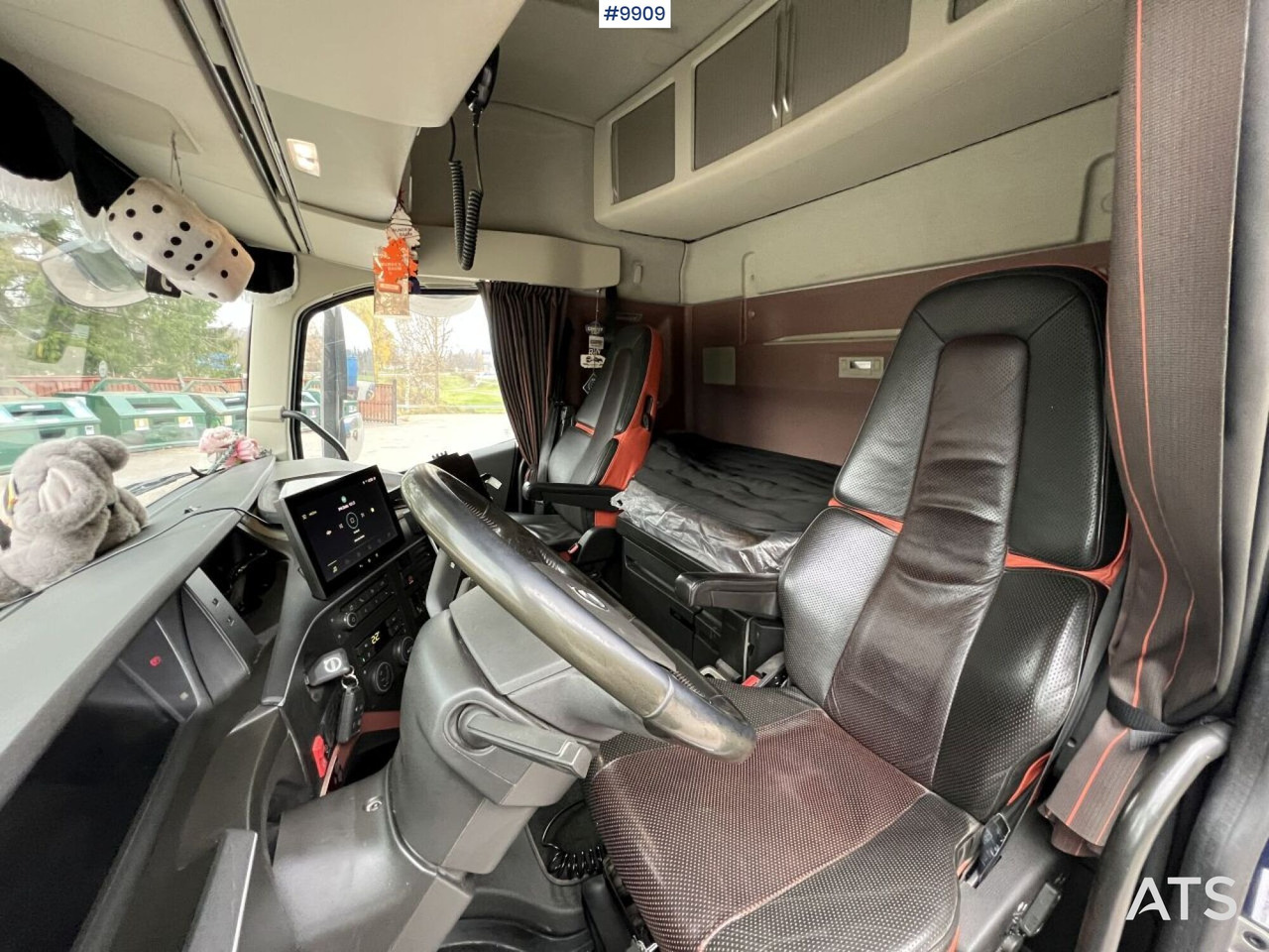Volvo FH 64R Timber truck with crane and trailer - Metsaveok, Kraanaga veoauto: pilt 5 Volvo FH 64R Timber truck with crane and trailer - Metsaveok, Kraanaga veoauto: pilt 5