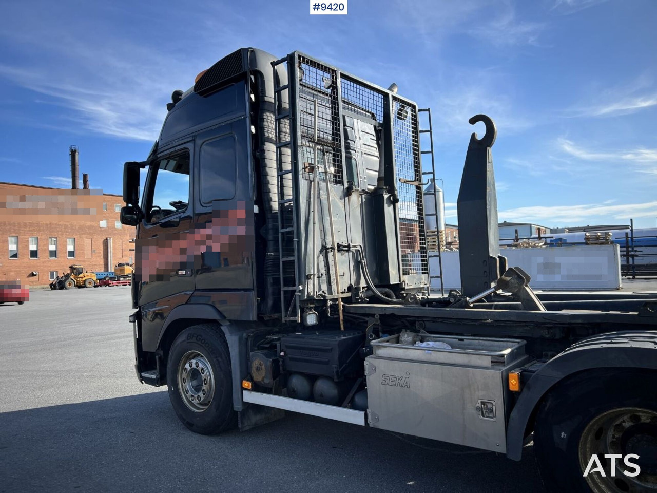 Volvo FH16 8*4 Tridem Hooklift - Konkstõstukiga veoauto: pilt 2 Volvo FH16 8*4 Tridem Hooklift - Konkstõstukiga veoauto: pilt 2