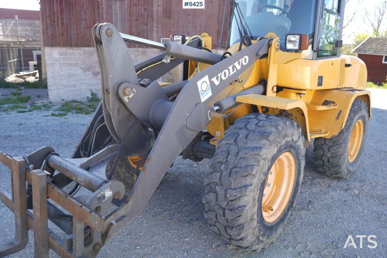 Volvo L35 G with implements (VIDEO) - Rataslaadur: pilt 4 Volvo L35 G with implements (VIDEO) - Rataslaadur: pilt 4