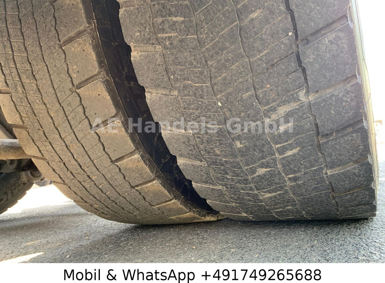 Konteinerveduk/ Tõstukiga veoauto MAN TGX 26.440 XLX LL 6x2 *Retarder/LDW/LBW/3.Lenk: pilt 18 Konteinerveduk/ Tõstukiga veoauto MAN TGX 26.440 XLX LL 6x2 *Retarder/LDW/LBW/3.Lenk: pilt 18