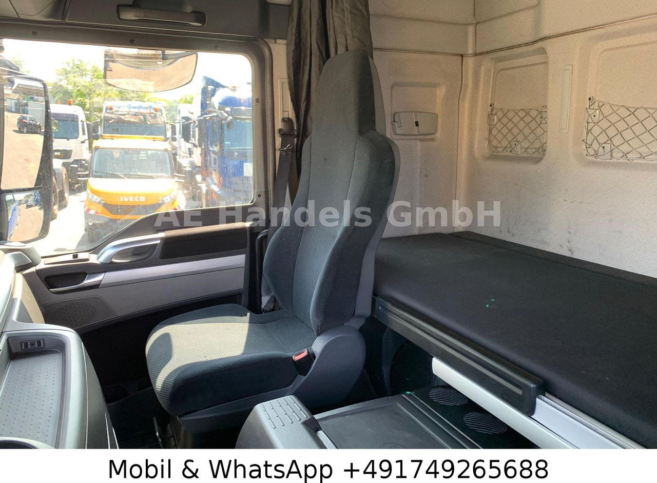 Konteinerveduk/ Tõstukiga veoauto MAN TGX 26.440 XLX LL 6x2 *Retarder/LDW/LBW/3.Lenk: pilt 22 Konteinerveduk/ Tõstukiga veoauto MAN TGX 26.440 XLX LL 6x2 *Retarder/LDW/LBW/3.Lenk: pilt 22