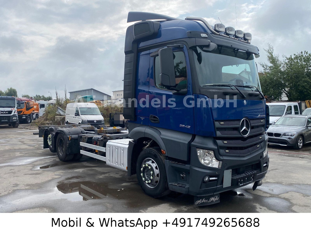 Mercedes-Benz Benz Actros IV 2542 L LL 6x2 *Retarder/Lift/LDW - Konteinerveduk/ Tõstukiga veoauto: pilt 1 Mercedes-Benz Benz Actros IV 2542 L LL 6x2 *Retarder/Lift/LDW - Konteinerveduk/ Tõstukiga veoauto: pilt 1
