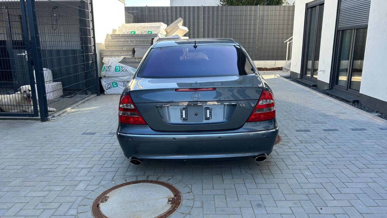 Mercedes-Benz E 350 ELEGANCE *Sport/Harman/Desingo/Massage/PDC - Sedaan: pilt 4 Mercedes-Benz E 350 ELEGANCE *Sport/Harman/Desingo/Massage/PDC - Sedaan: pilt 4