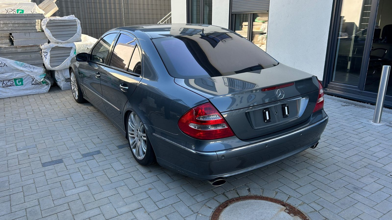 Mercedes-Benz E 350 ELEGANCE *Sport/Harman/Desingo/Massage/PDC - Sedaan: pilt 5 Mercedes-Benz E 350 ELEGANCE *Sport/Harman/Desingo/Massage/PDC - Sedaan: pilt 5