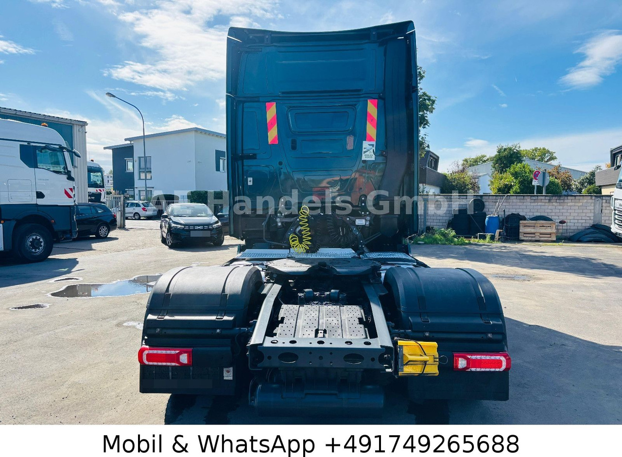 Mercedes-Benz Actros V 1843 L LL LowDeck *Retarder/ACC/2xTank - Sadulveok: pilt 4 Mercedes-Benz Actros V 1843 L LL LowDeck *Retarder/ACC/2xTank - Sadulveok: pilt 4