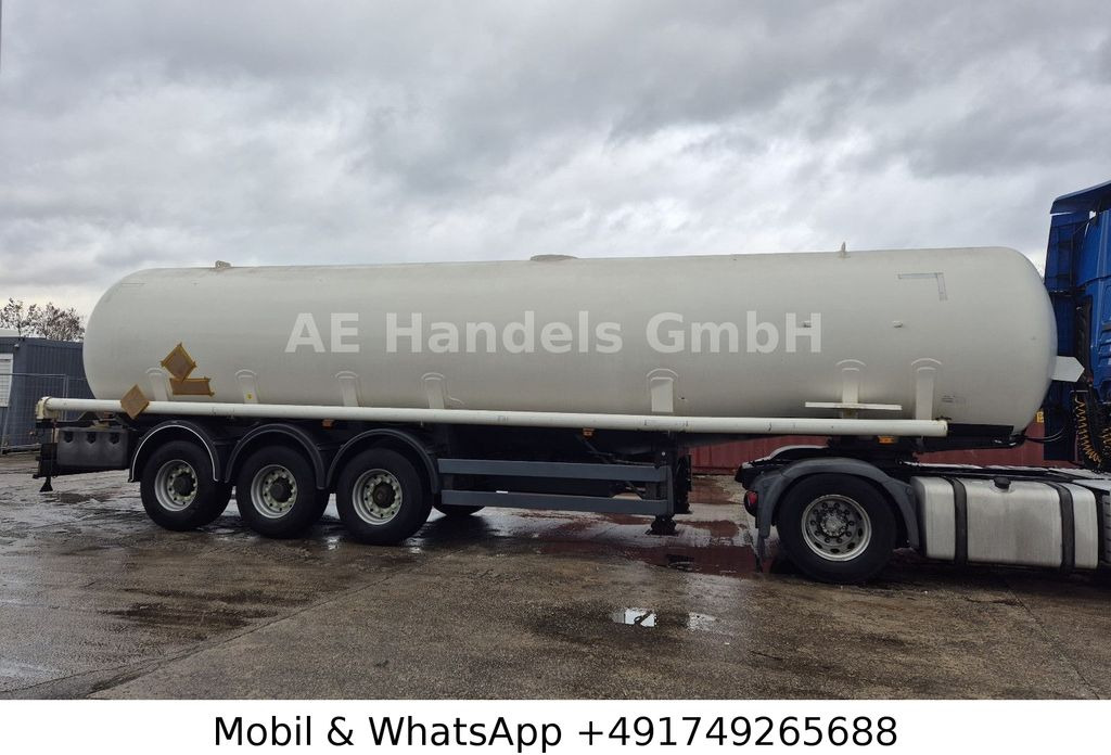 Willig *ADR/40.000Liter/Kerosin/Diesel/Benzin - Tsistern poolhaagis: pilt 2 Willig *ADR/40.000Liter/Kerosin/Diesel/Benzin - Tsistern poolhaagis: pilt 2