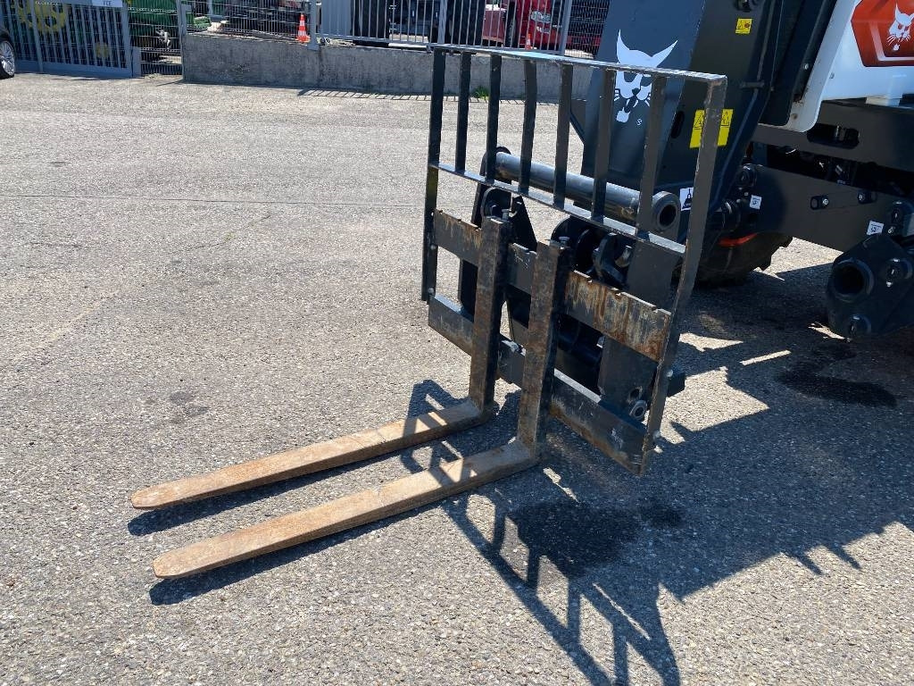 Teleskooplaadur Bobcat T41.140SLPRB 1er Main Origine Française endommagé: pilt 15