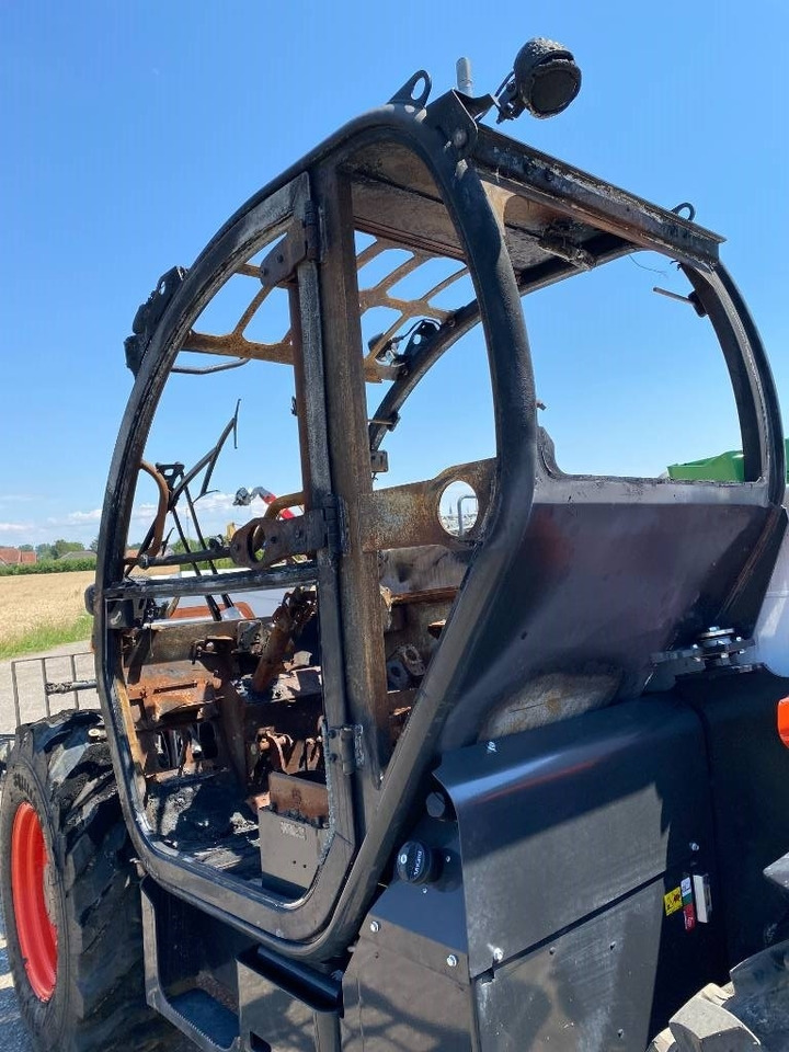Teleskooplaadur Bobcat T41.140SLPRB 1er Main Origine Française endommagé: pilt 24
