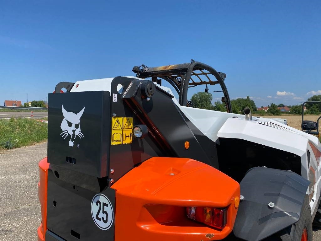 Teleskooplaadur Bobcat T41.140SLPRB 1er Main Origine Française endommagé: pilt 32