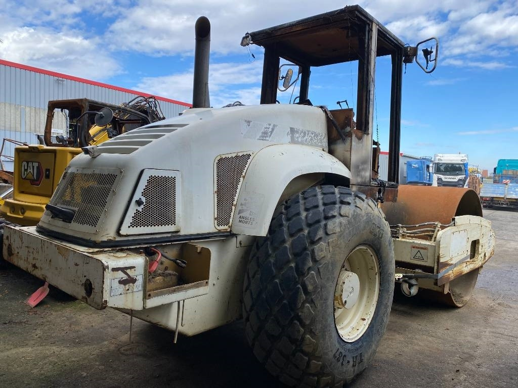 CAT CS-563E Origine Française /Certificat CE endommagé - Tihendaja: pilt 4 CAT CS-563E Origine Française /Certificat CE endommagé - Tihendaja: pilt 4
