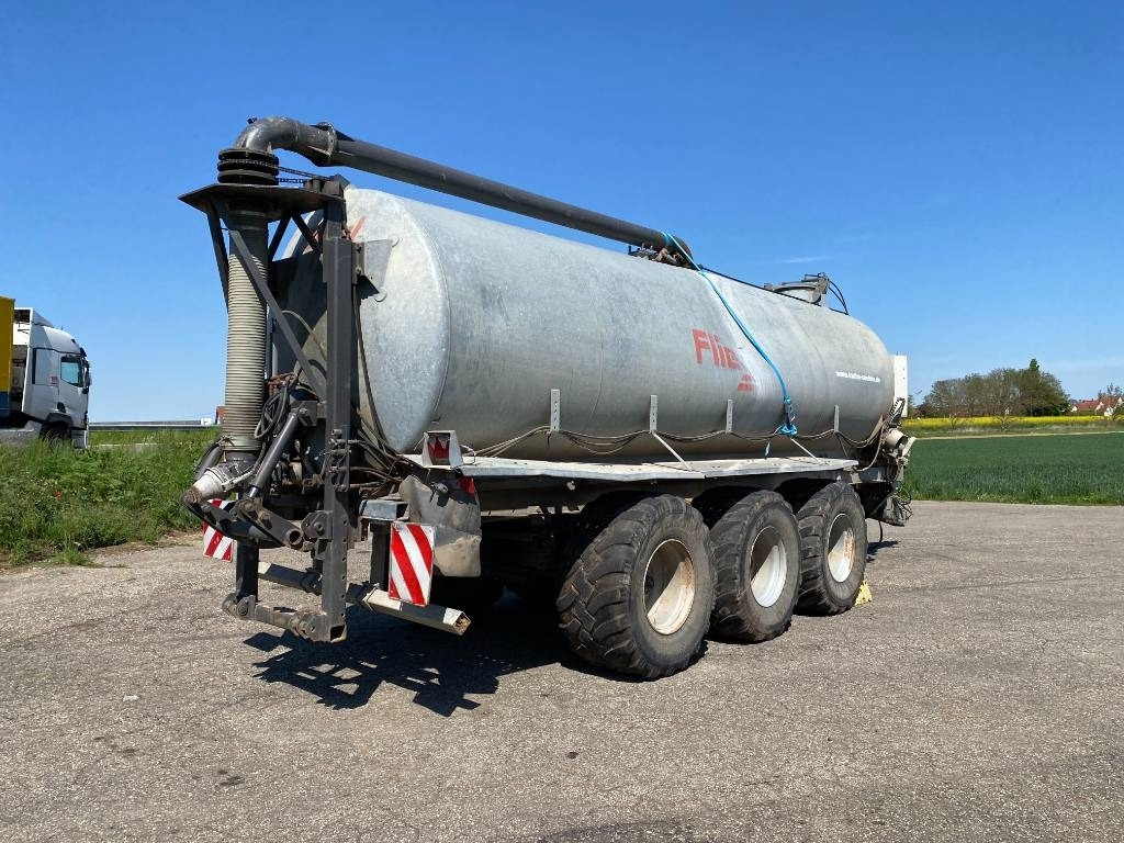 Fliegl WFG10100/Châssis Porteur-Citerne 24000Litres - Põllutöö järelhaagis: pilt 4 Fliegl WFG10100/Châssis Porteur-Citerne 24000Litres - Põllutöö järelhaagis: pilt 4