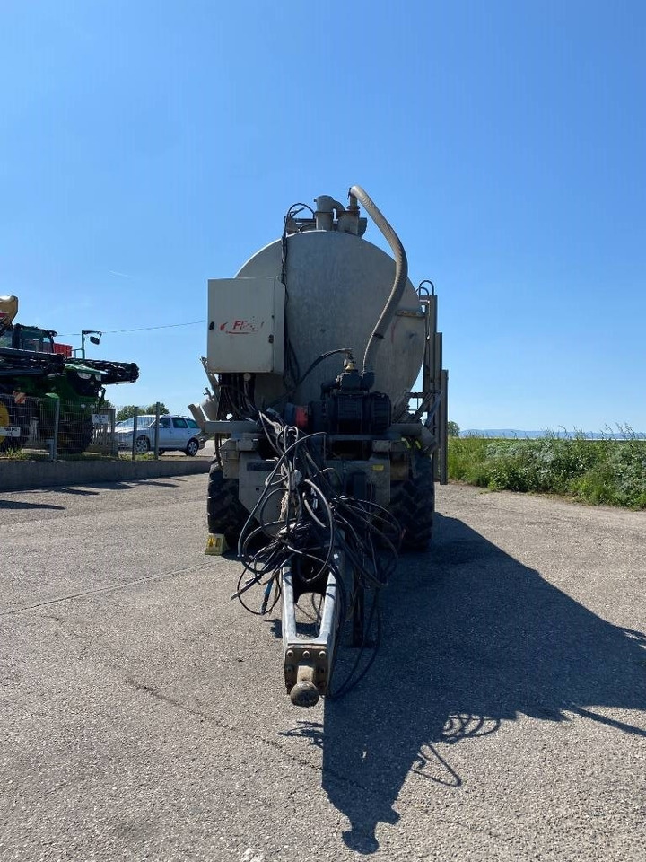 Fliegl WFG10100/Châssis Porteur-Citerne 24000Litres - Põllutöö järelhaagis: pilt 2 Fliegl WFG10100/Châssis Porteur-Citerne 24000Litres - Põllutöö järelhaagis: pilt 2