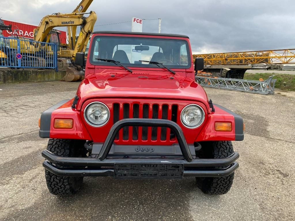Jeep WRANGLER 2.5i 118 Véhicule d'Origine Française - Maastur: pilt 2 Jeep WRANGLER 2.5i 118 Véhicule d'Origine Française - Maastur: pilt 2