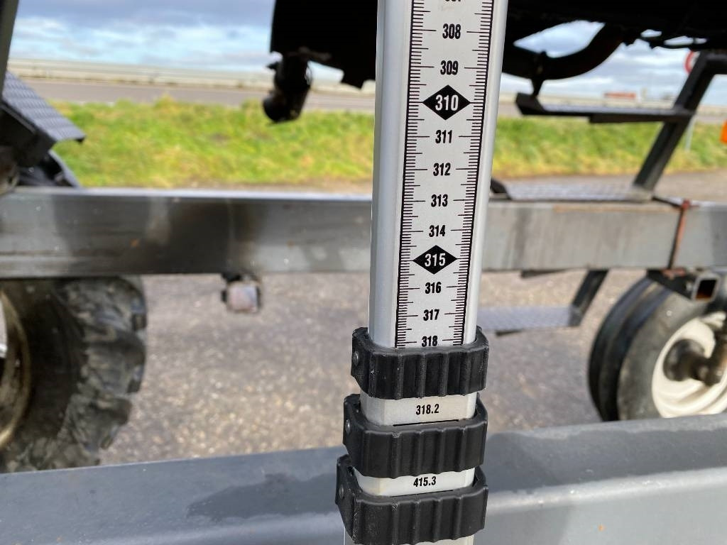 Traktor Landini REX R70V Enjambeur a Grand dégagement endommagé: pilt 16