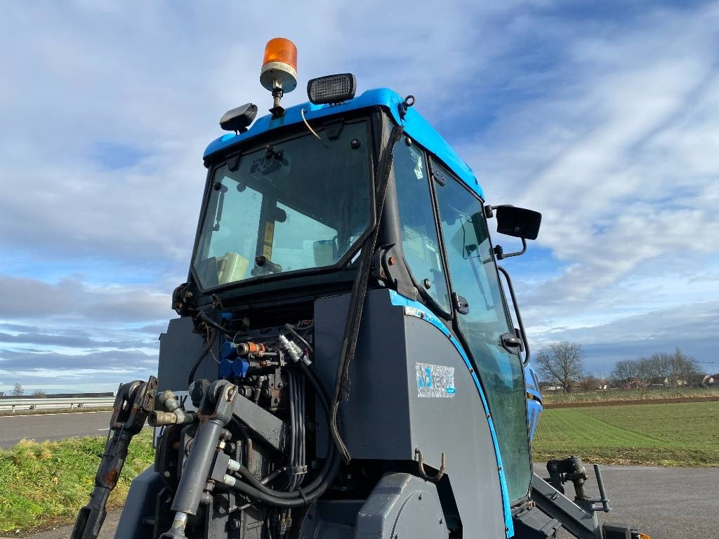 Traktor Landini REX R70V Enjambeur a Grand dégagement endommagé: pilt 9