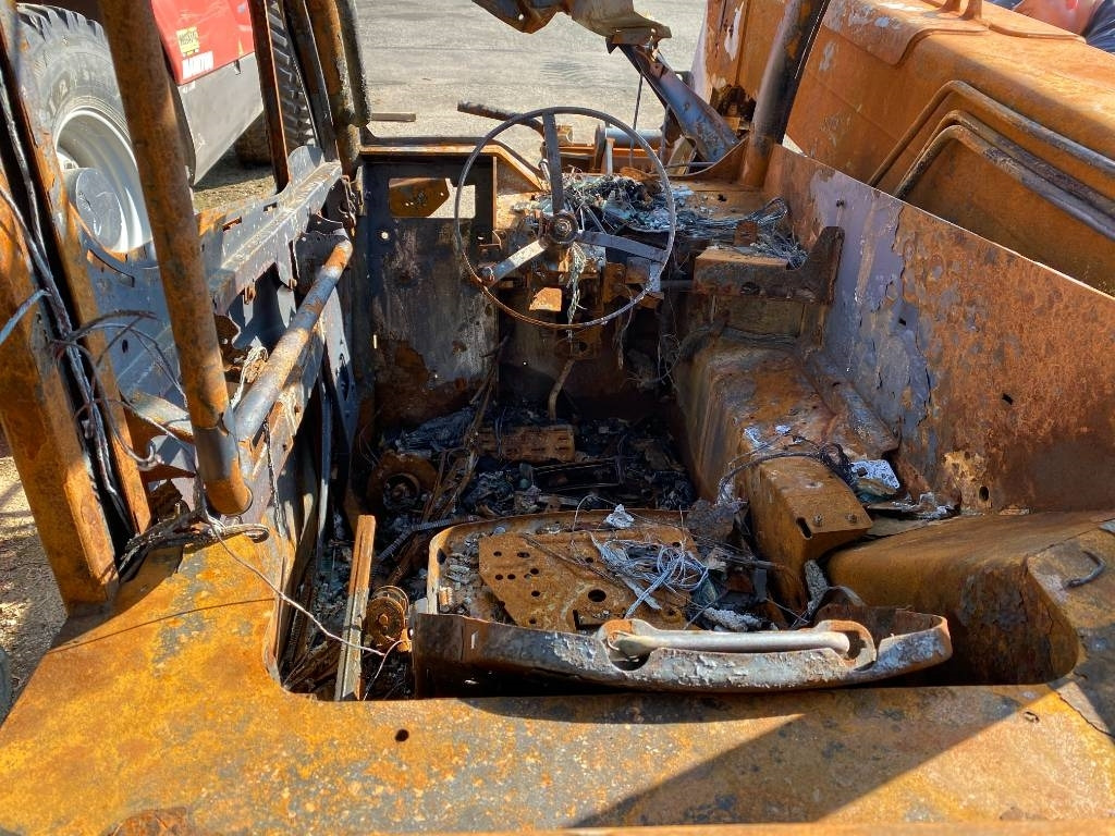 Teleskooplaadur Manitou MLT 737 endommagé: pilt 18