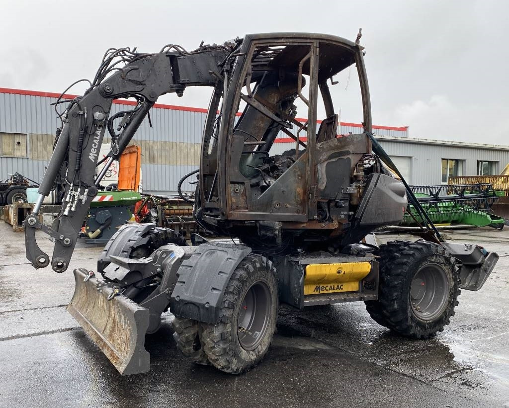 Mecalac 9 MWR / 1er Main Origine Française endommagée - Ratastel ekskavaator: pilt 5 Mecalac 9 MWR / 1er Main Origine Française endommagée - Ratastel ekskavaator: pilt 5