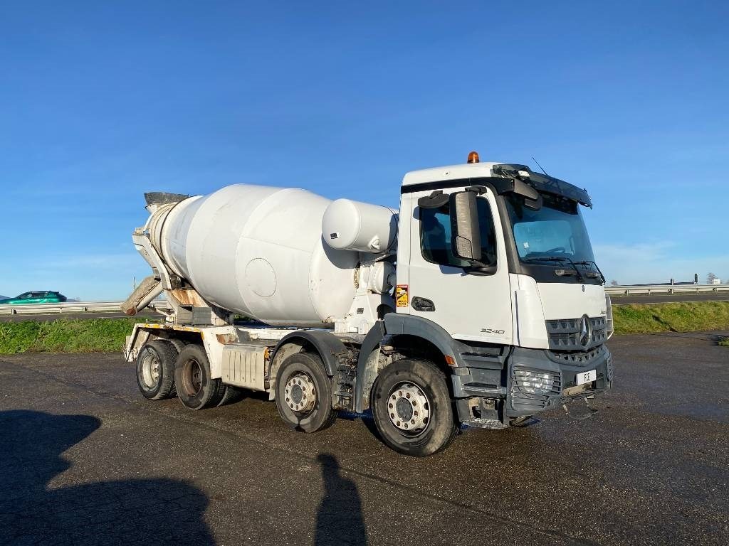 Mercedes-Benz AROCS 3240/EUROMIXBETON 9M3 endommagé - Autobetoonisegisti: pilt 3 Mercedes-Benz AROCS 3240/EUROMIXBETON 9M3 endommagé - Autobetoonisegisti: pilt 3