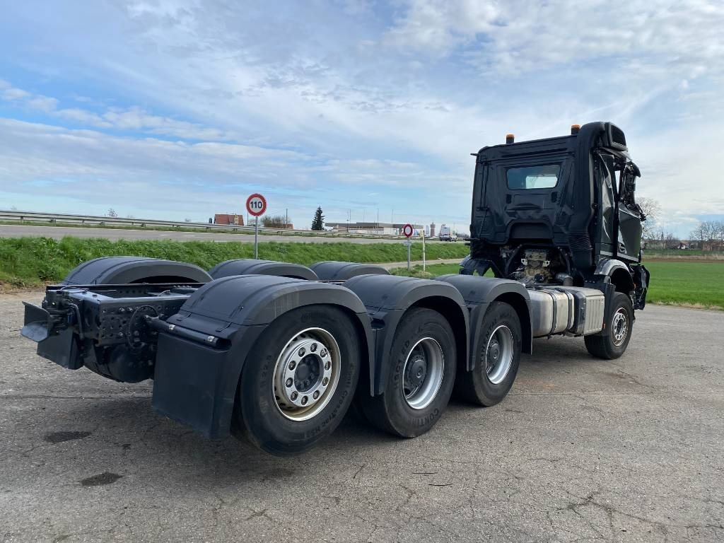 Mercedes-Benz AROCS 3751 8x4 / 1er Main endommagé - Kabiinišassiiga veoauto: pilt 4 Mercedes-Benz AROCS 3751 8x4 / 1er Main endommagé - Kabiinišassiiga veoauto: pilt 4