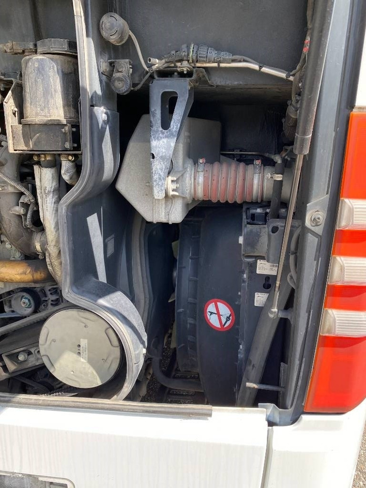 Maakonnaliini buss Mercedes-Benz INTOURO Court 220Kws/Boite Manuelle endommagé: pilt 19