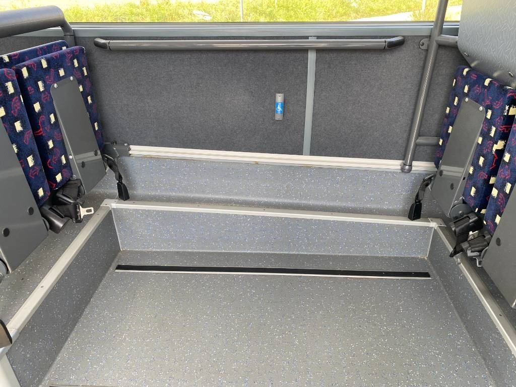 Maakonnaliini buss Mercedes-Benz INTOURO Court 220Kws/Boite Manuelle endommagé: pilt 21