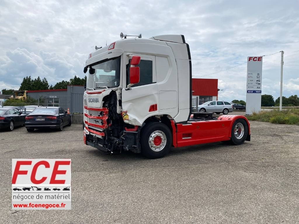 Scania R 460 A4x2NA / RETARDER endommagé - Sadulveok: pilt 1 Scania R 460 A4x2NA / RETARDER endommagé - Sadulveok: pilt 1