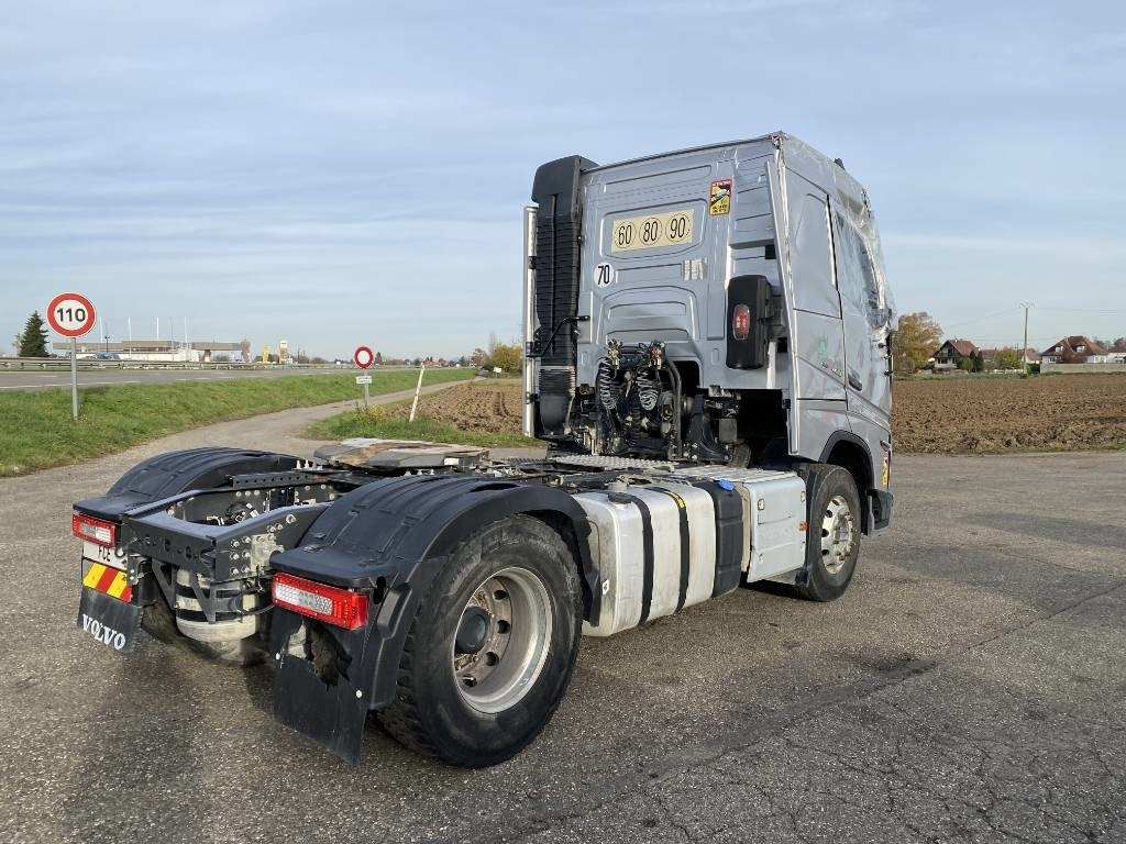 Volvo FH 460 / I-Save 1er Main endommagé - Sadulveok: pilt 4 Volvo FH 460 / I-Save 1er Main endommagé - Sadulveok: pilt 4