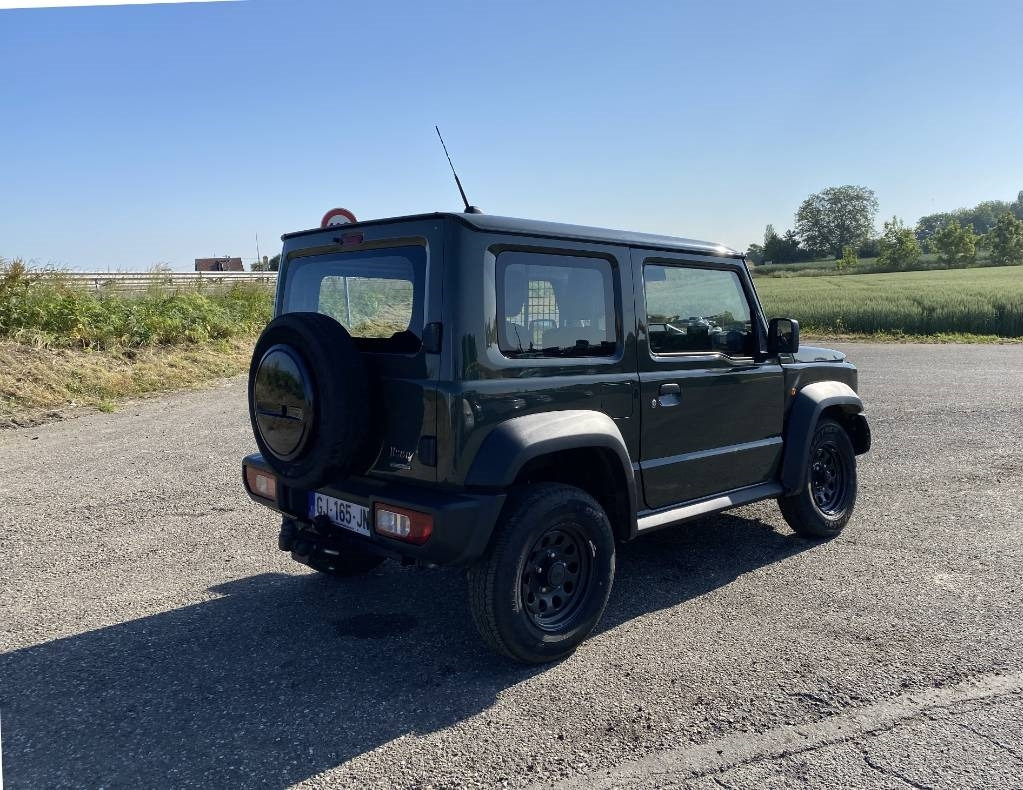 Suzuki JIMNY 1.5i 102/AllGrip endommagé - Auto: pilt 4 Suzuki JIMNY 1.5i 102/AllGrip endommagé - Auto: pilt 4
