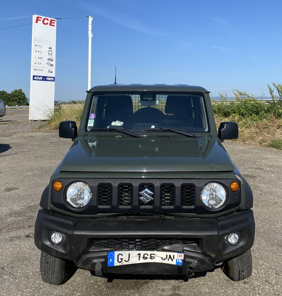 Suzuki JIMNY 1.5i 102/AllGrip endommagé - Auto: pilt 2 Suzuki JIMNY 1.5i 102/AllGrip endommagé - Auto: pilt 2
