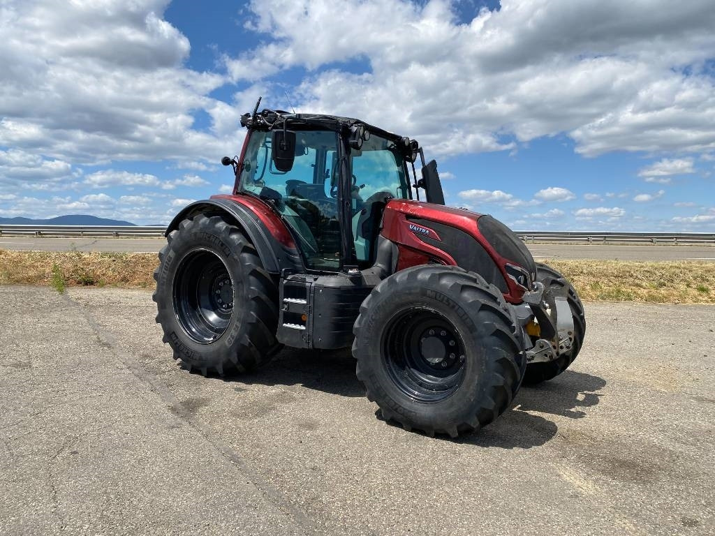 Valtra N 175 / DIRECT Variation Continue endommagé - Traktor: pilt 3 Valtra N 175 / DIRECT Variation Continue endommagé - Traktor: pilt 3