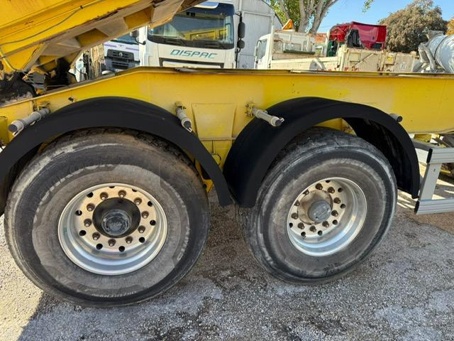 GENERAL TRAILERS EUROPA TRAILOR 690 BENNE ACIER - Kallur-poolhaagis: pilt 3 GENERAL TRAILERS EUROPA TRAILOR 690 BENNE ACIER - Kallur-poolhaagis: pilt 3