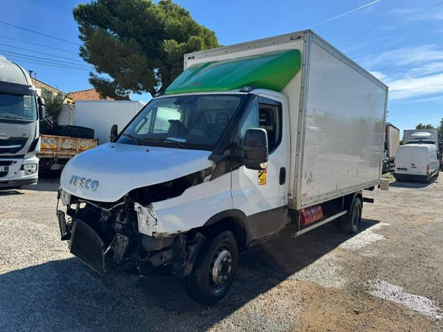 Iveco 70C180 CAISSE HAYON - Tarbesõiduk furgoon: pilt 1 Iveco 70C180 CAISSE HAYON - Tarbesõiduk furgoon: pilt 1