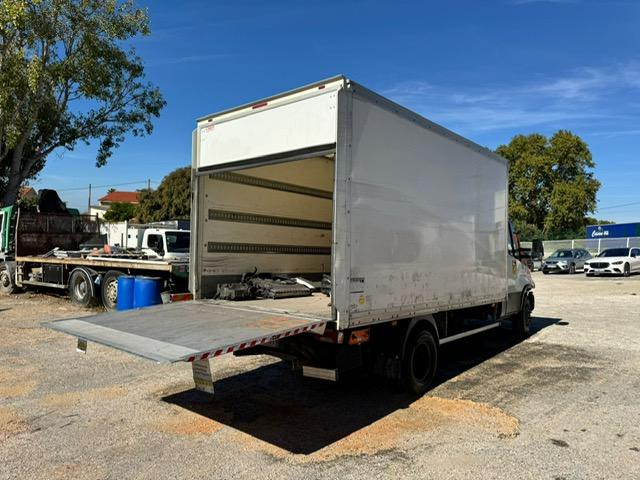 Iveco 70C180 CAISSE HAYON - Tarbesõiduk furgoon: pilt 5 Iveco 70C180 CAISSE HAYON - Tarbesõiduk furgoon: pilt 5