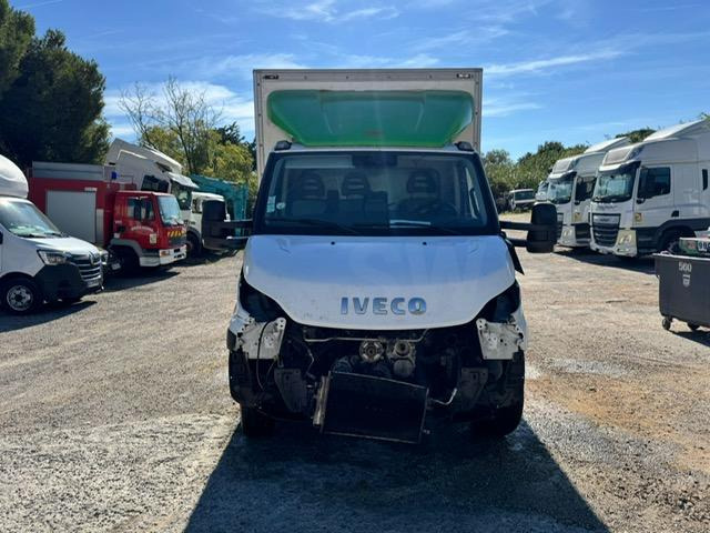 Iveco 70C180 CAISSE HAYON - Tarbesõiduk furgoon: pilt 2 Iveco 70C180 CAISSE HAYON - Tarbesõiduk furgoon: pilt 2