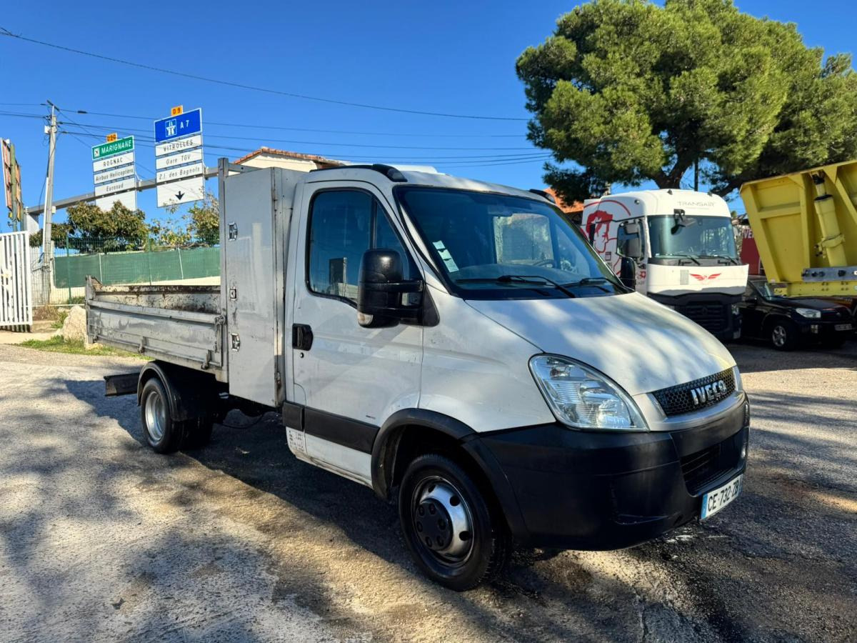 Iveco Daily 35C12 - Tarbesõiduk kallur: pilt 1 Iveco Daily 35C12 - Tarbesõiduk kallur: pilt 1