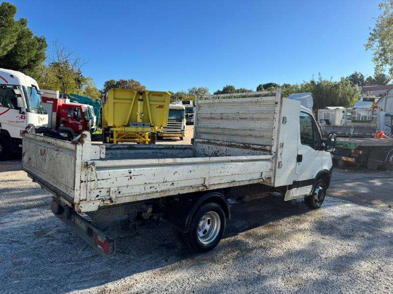 Iveco Daily 35C12 - Tarbesõiduk kallur: pilt 4 Iveco Daily 35C12 - Tarbesõiduk kallur: pilt 4