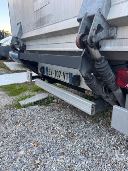 Renault MASTER DCI 145 CAISSE HAYON - Tarbesõiduk furgoon: pilt 5 Renault MASTER DCI 145 CAISSE HAYON - Tarbesõiduk furgoon: pilt 5