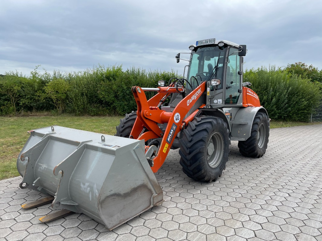 Atlas AR550SL - Rataslaadur: pilt 1 Atlas AR550SL - Rataslaadur: pilt 1