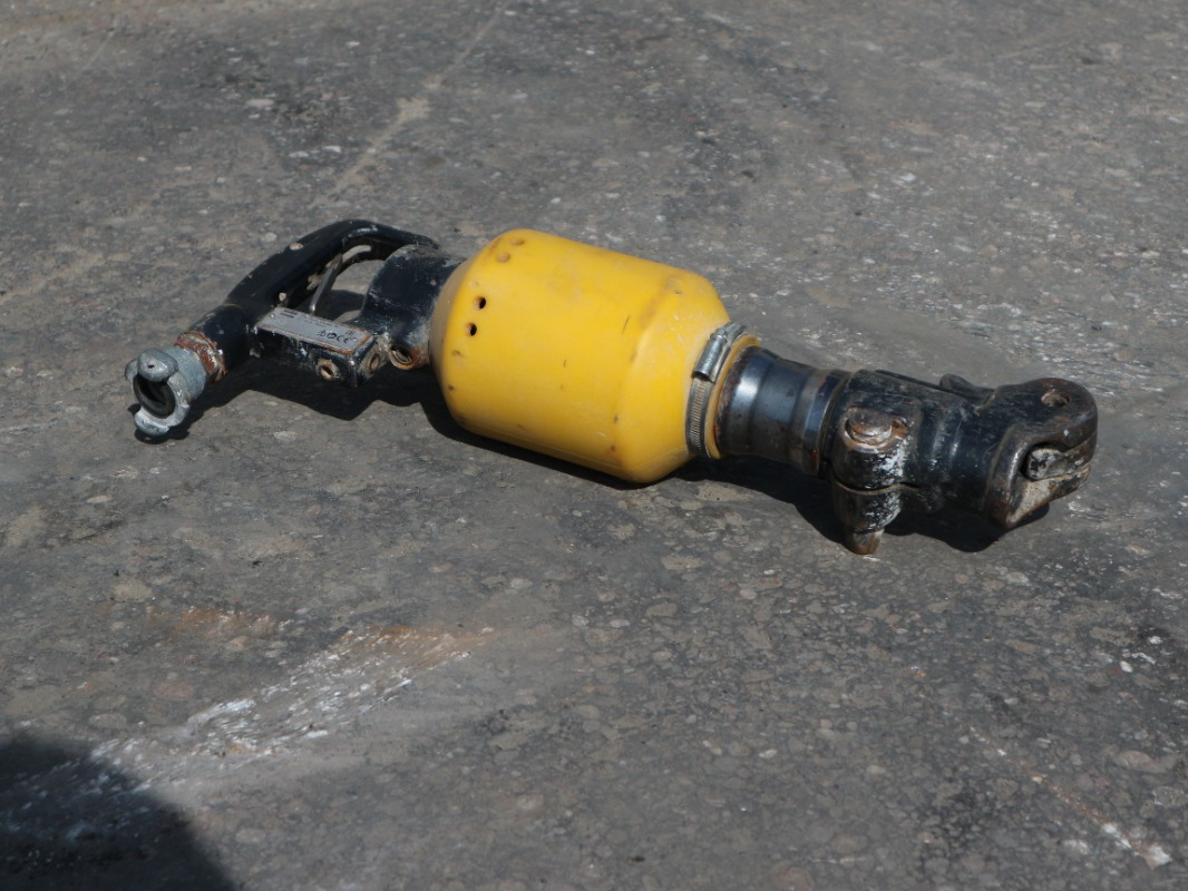 Atlas Copco TEX12PSKL - Hüdrauliline haamer: pilt 3 Atlas Copco TEX12PSKL - Hüdrauliline haamer: pilt 3