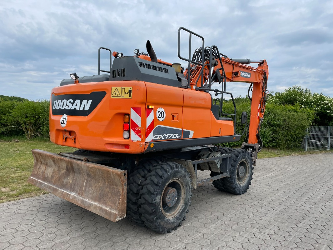 Doosan DX170W-5 - Autokraana: pilt 2 Doosan DX170W-5 - Autokraana: pilt 2