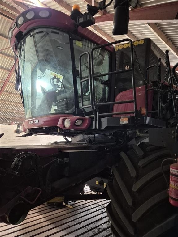 Case IH Axial-Flow 8010 MacDon skærebord - Kombain: pilt 3 Case IH Axial-Flow 8010 MacDon skærebord - Kombain: pilt 3