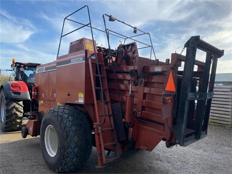 Hesston 4900 - Heinapress, kandiline: pilt 4 Hesston 4900 - Heinapress, kandiline: pilt 4