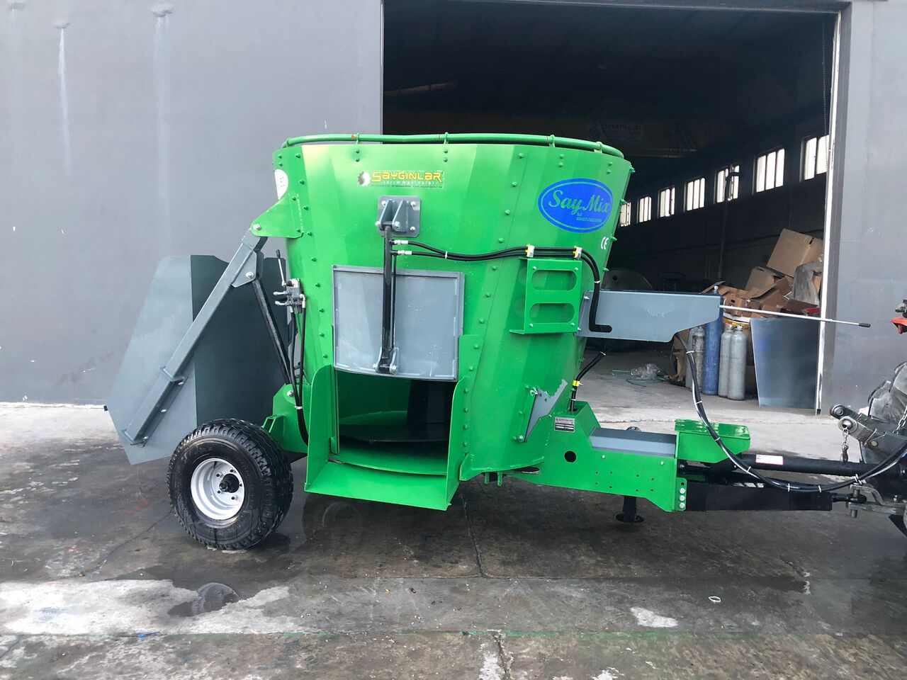 SAYGINLAR vertical feed mixer wagon - Loomakasvatusseadmed: pilt 5 SAYGINLAR vertical feed mixer wagon - Loomakasvatusseadmed: pilt 5